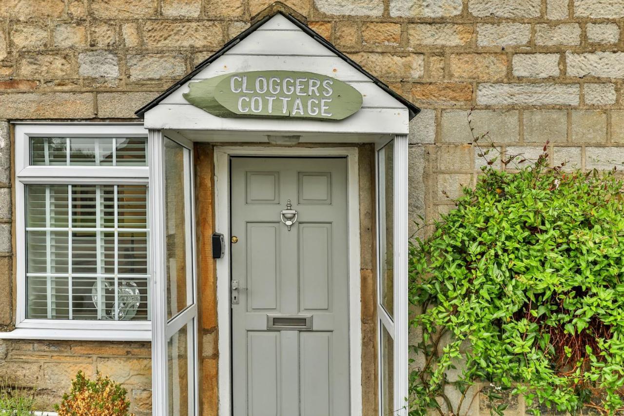Finest Retreats - Cloggers Cottage Darley エクステリア 写真